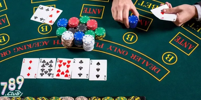 Poker 789Club – Nơi Đấu Trí Của Các Bộ Óc Chiến Lược 2 Poker là game yêu cầu sự đấu trí cao